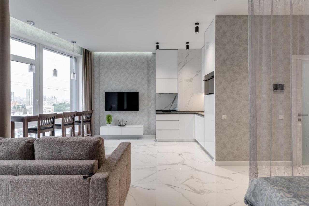 Luxurious Apartment With Panoramic View In The Historic Center Kiev Extérieur photo